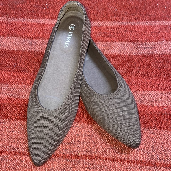VIVAIA POINT TOE FLATS SZ 37/ US 6.5 - Picture 8 of 9